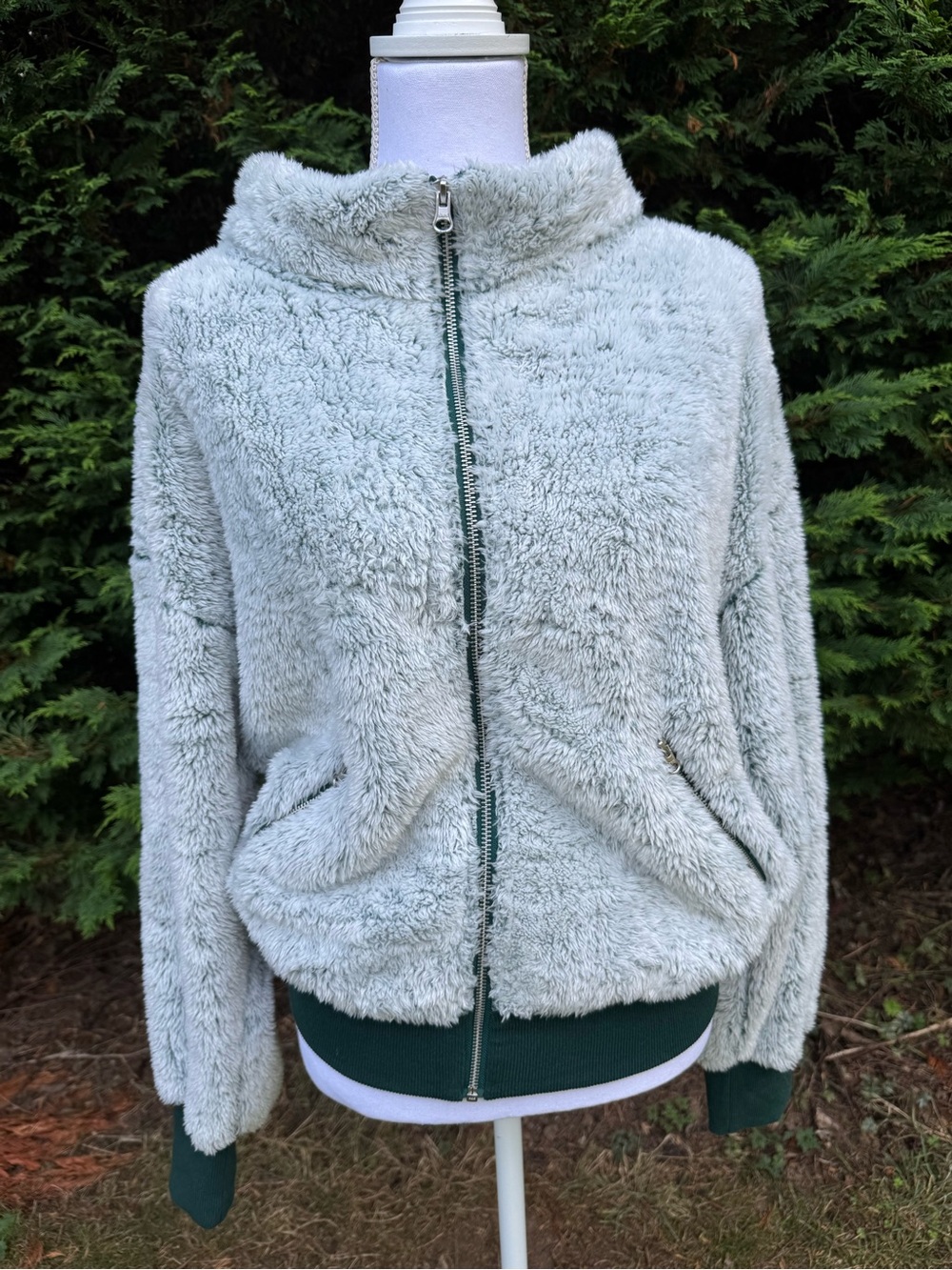 Senita Athletics Ponderosa Sherpa Bomber Jacket | Like New | Medium | Cozy |Warm